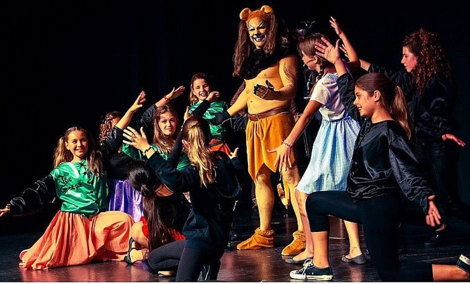 Vacaciones útiles: Talleres de teatro musical para adolescentes