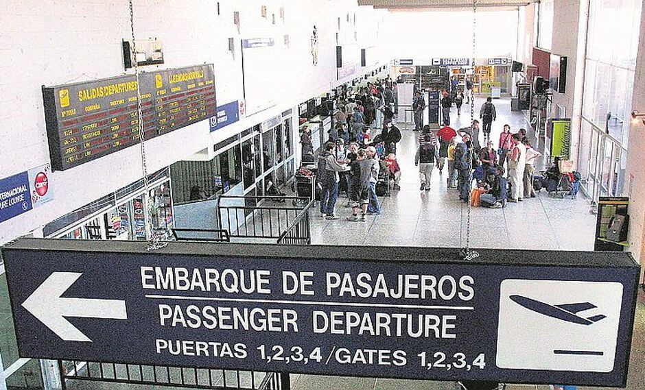 Arequipa: costo de pasajes aéreos se elevan tras sismos y bloqueo de carretera