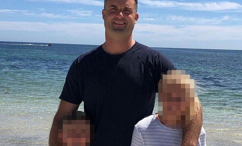 Hijos le regalan conchas marinas de la playa y padre casi muere de una manera insólita