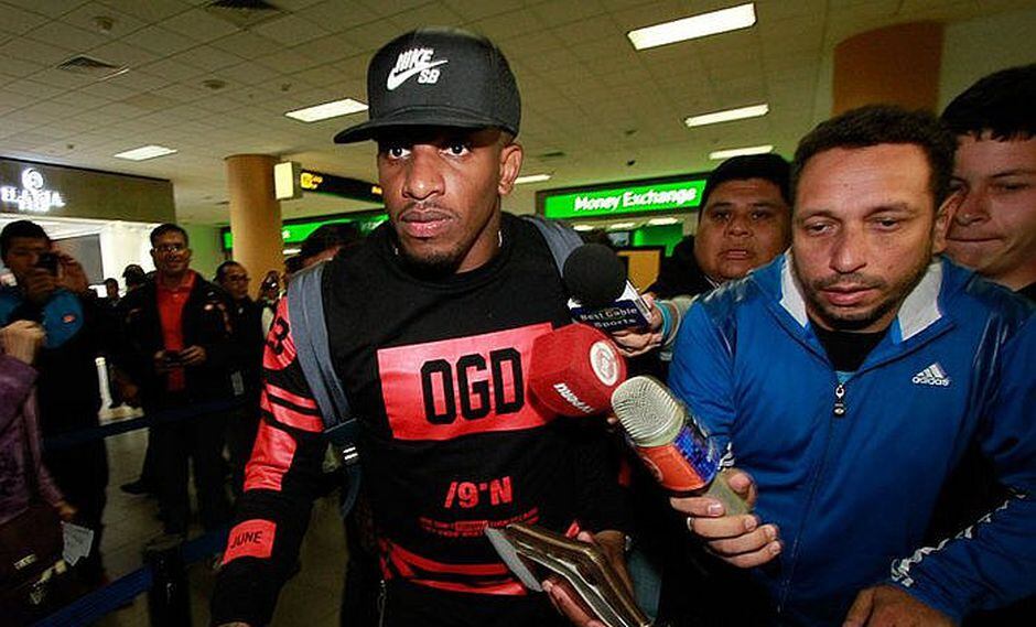 Jefferson Farfán ya está en Lima y ¿se encontró con Yahaira Plasencia?