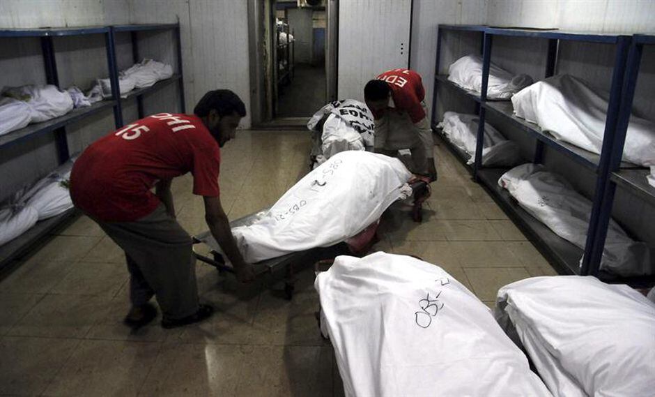 Terroristas asesinan a fieles musulmanes en crimen de odio en Pakistán