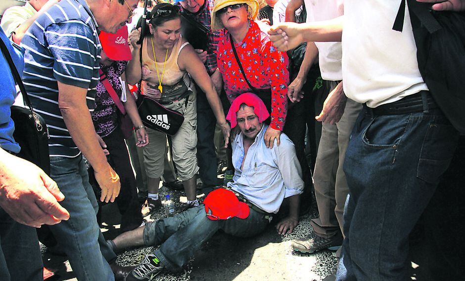 Jubilados de la Policía reciben palo en vez de aumento
