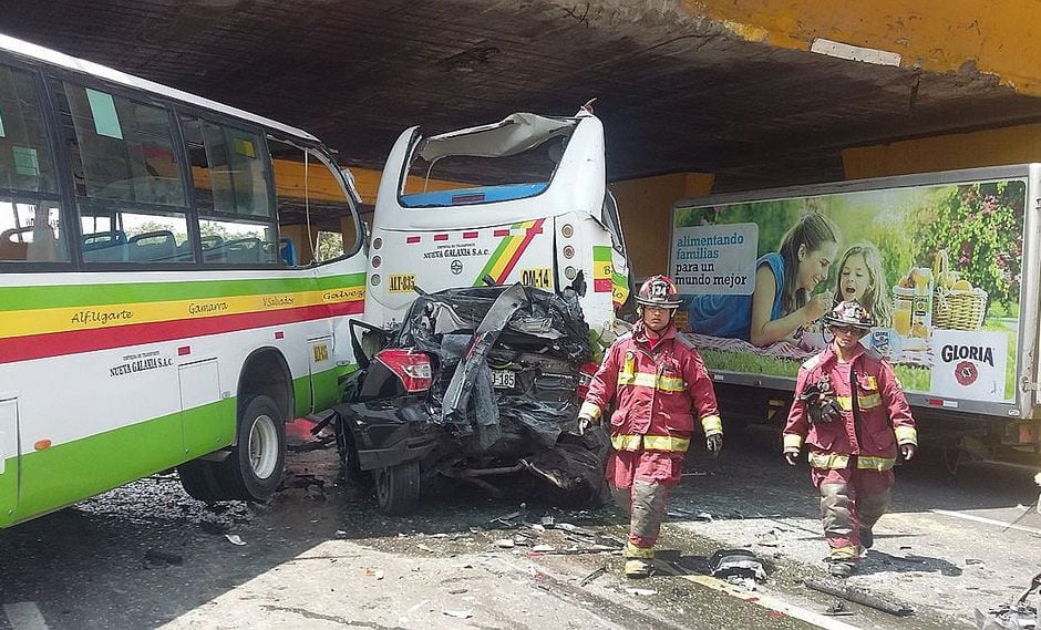 Cuádruple choque en puente Atocongo deja estas lamentables cifras