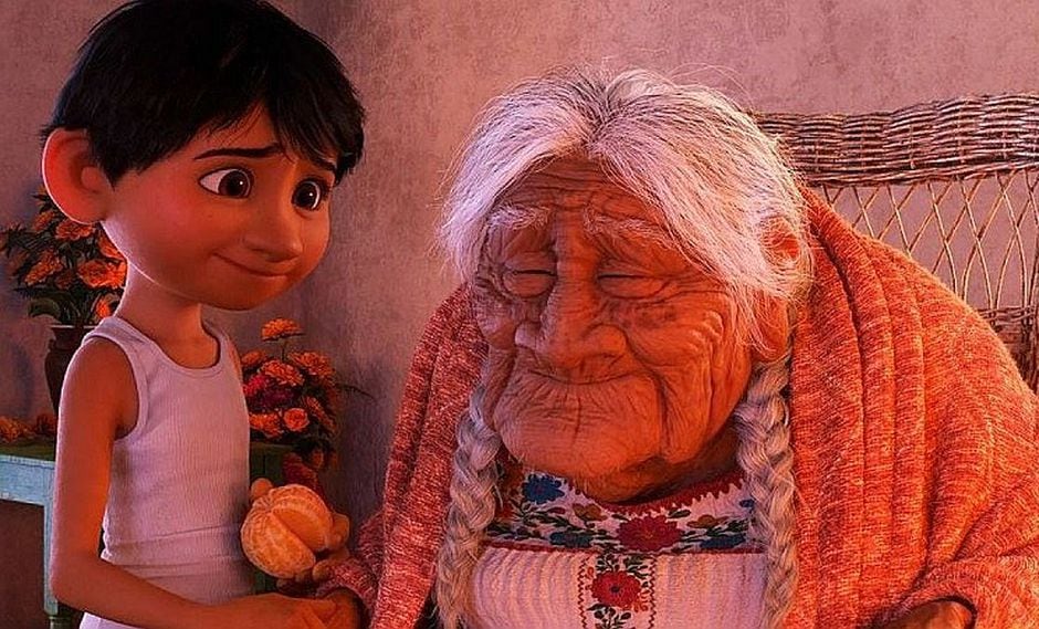 'Abuelita' de la película 'Coco' es homenajeada en hermosa ceremonia (FOTO)