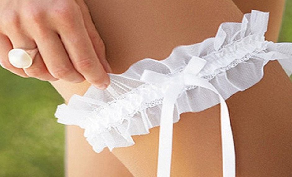 ¿Qué significa la liga de la novia? Descubre esta misteriosa costumbre