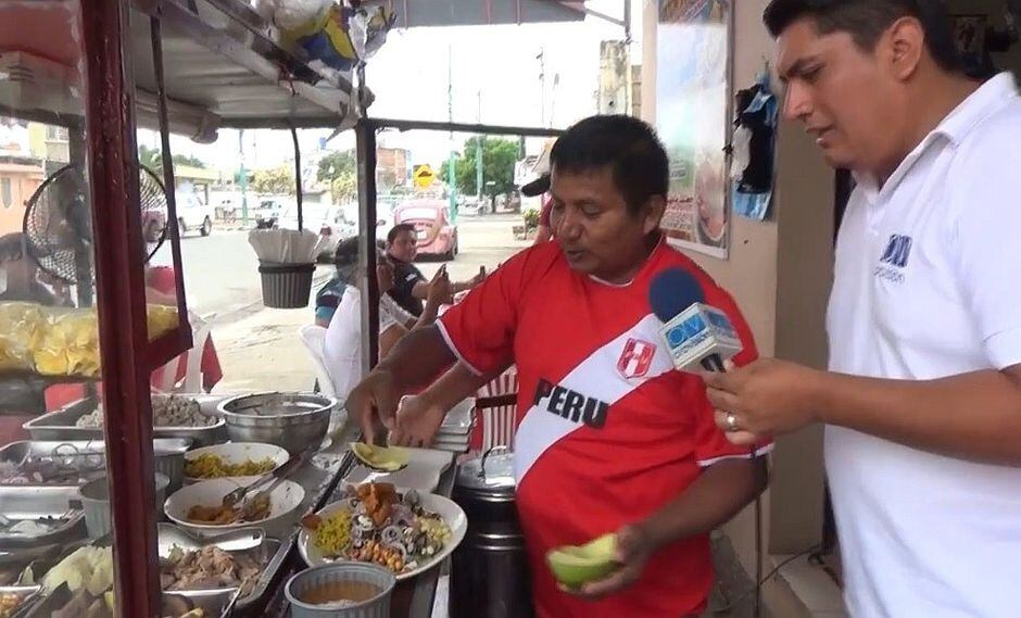 Peruano la rompe en Ecuador con ceviche de carretilla (VIDEO)