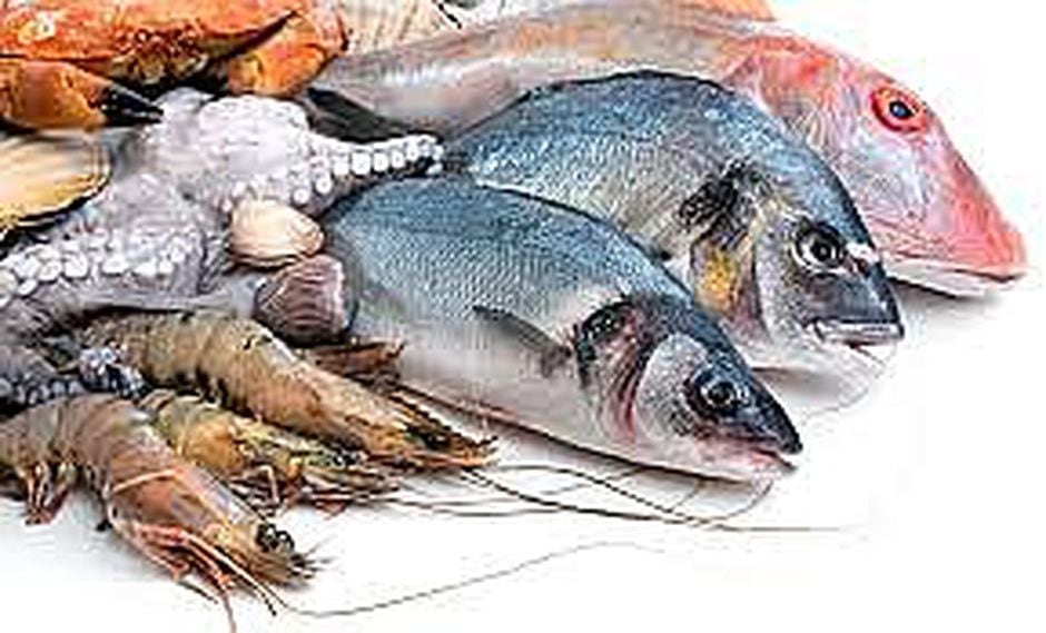 Partes más nutritivas en proteínas y omega 3 del pescado van a la basura