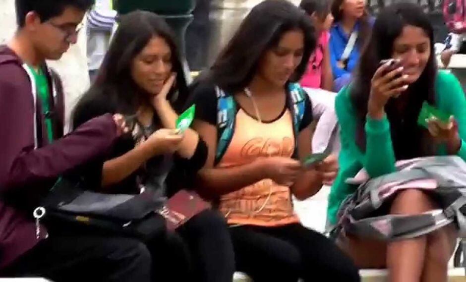 YouTube: ¿Qué hacemos los peruanos si alguien tira basura en la calle?