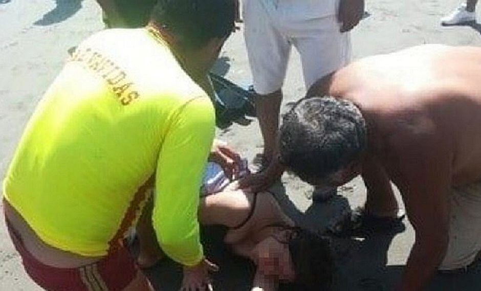 Dos venezolanas y un peruano casi mueren ahogados en playa de Trujillo