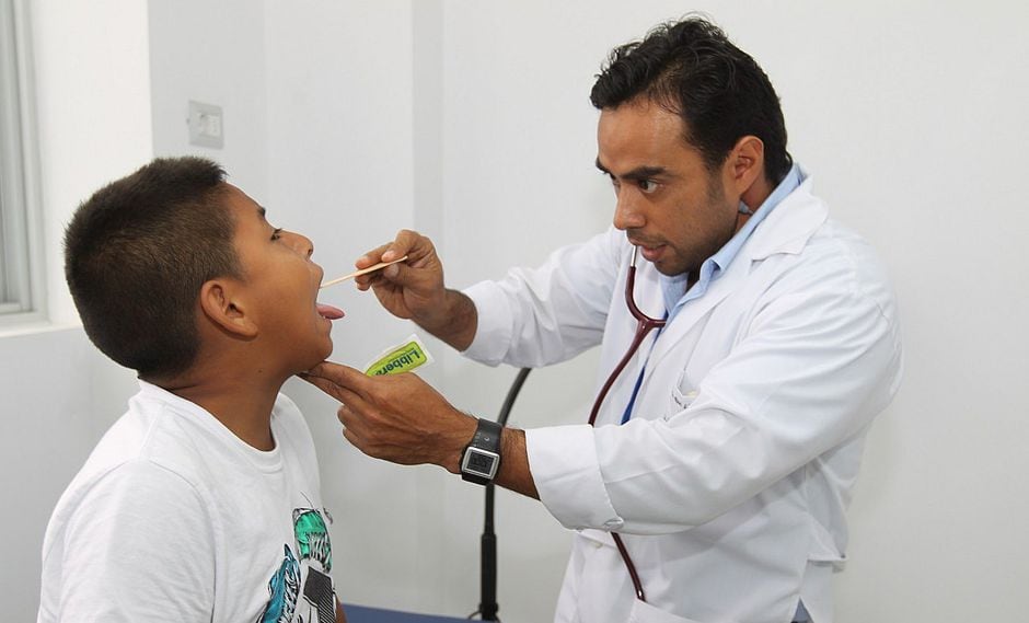 Advierten incremento de emergencias por neumonías y bronquitis