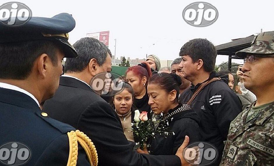 Tragedia de Marbella: ministro de Defensa da el último adiós a soldado ahogado (FOTOS y VIDEOS)
