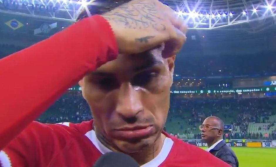 Paolo Guerrero desanimado por actuación del árbitro tras derrota de su equipo: "Así no se puede"│VIDEO