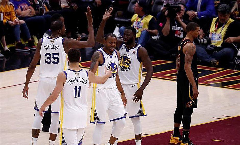 Warriors, con tres títulos, están cerca de ser nueva dinastía en la NBA