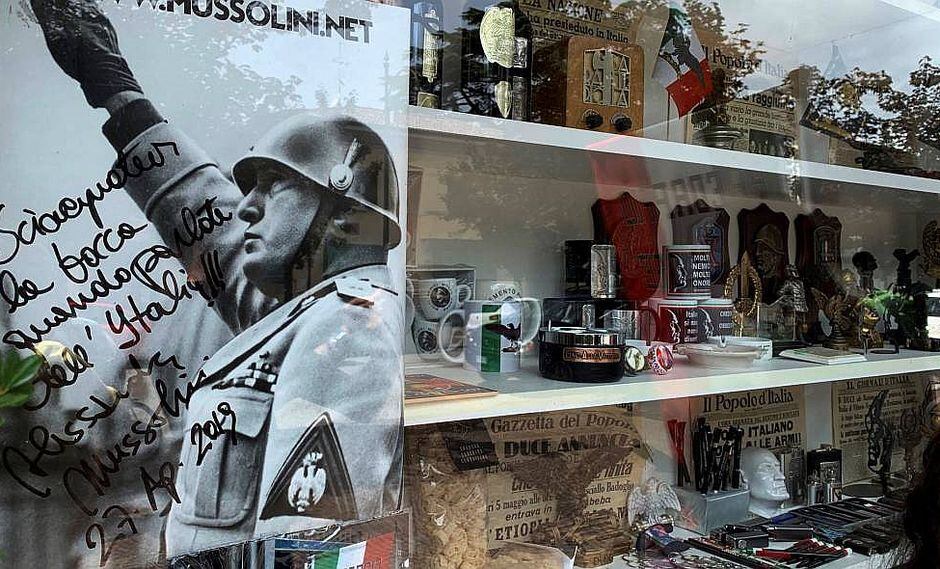 Familia de Benito Mussolini y pueblo desean reabrir la tumba del Duce