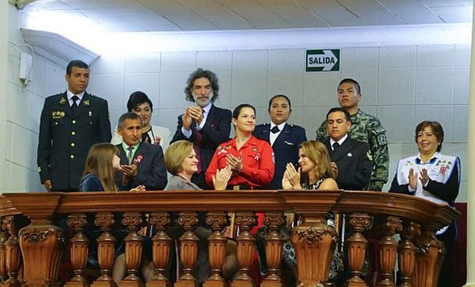 Fiestas Patrias: Nancy Lance estuvo acompañada de nueve personas por importante motivo