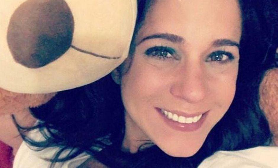 Vanessa Terkes realiza delicioso tratamiento de chocolate para la piel