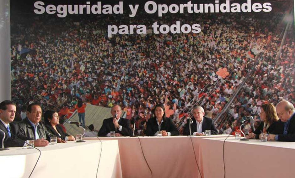 Video: PPK, Castañeda, Reymer y Aráoz apoyan candidatura de Keiko