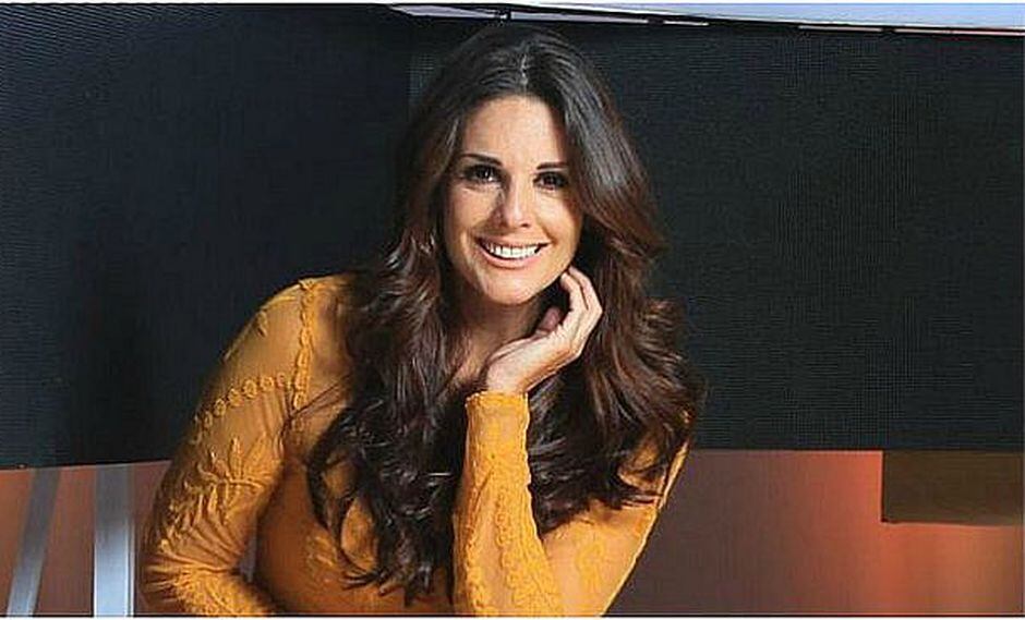 Rebeca Escribens y el trikini que paralizó a sus fans
