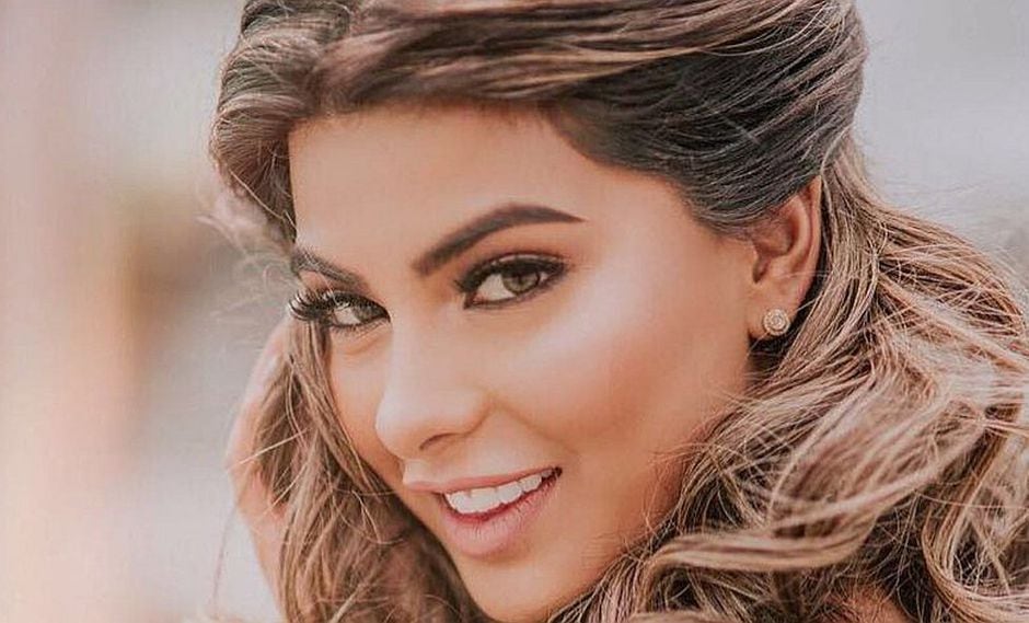Ivana Yturbe utiliza hermosos bikinis en viaje a Máncora